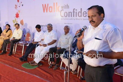 Special kids present a spectacular fashion show 1